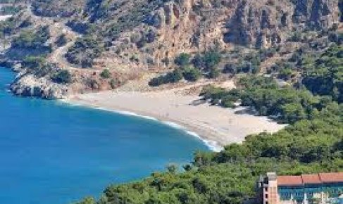 Hidden Gem of The Riviera: Kidrak Bay Guide